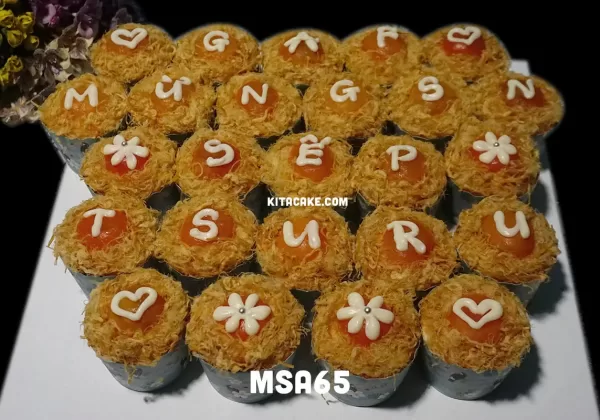 Bánh cupcake trứng muối MSA65