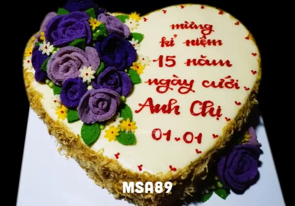 Bánh kỷ niệm 15 năm ngày cưới anh chị | Bánh tạo hình hoa hồng tím MSA89